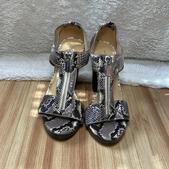 Michael Kors Snake Skin Zip Block High Heels Women's Size 7 - Picture 2 of 7